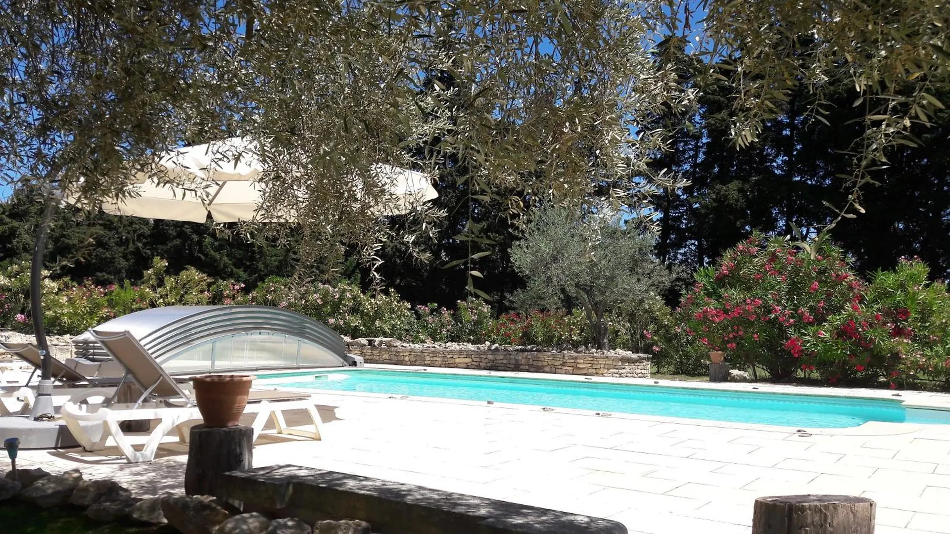 Hotel Peaceful Mas Provencal 'Mas Du Sucre' With Large Pool Cheval-Blanc Gasthof