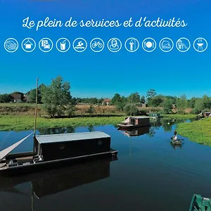 Village Toue Du Domaine Des Demoiselles , Chassenard Frankreich